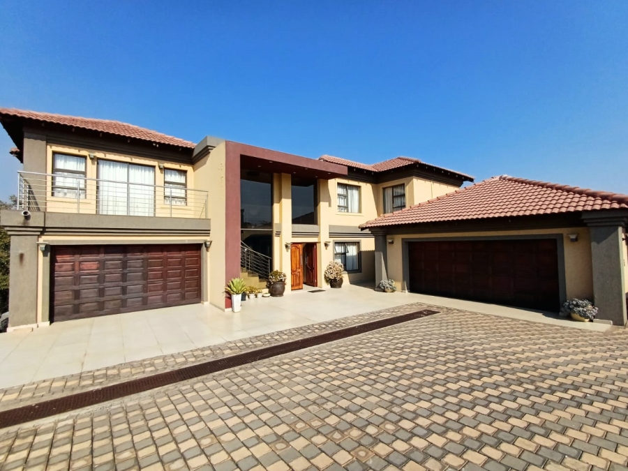 5 Bedroom Property for Sale in Xanadu Eco Park North West